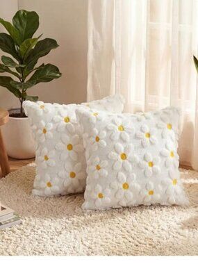Spring Summer Cream White Daisy Throw Pillow Covers Set of 2, 18x18